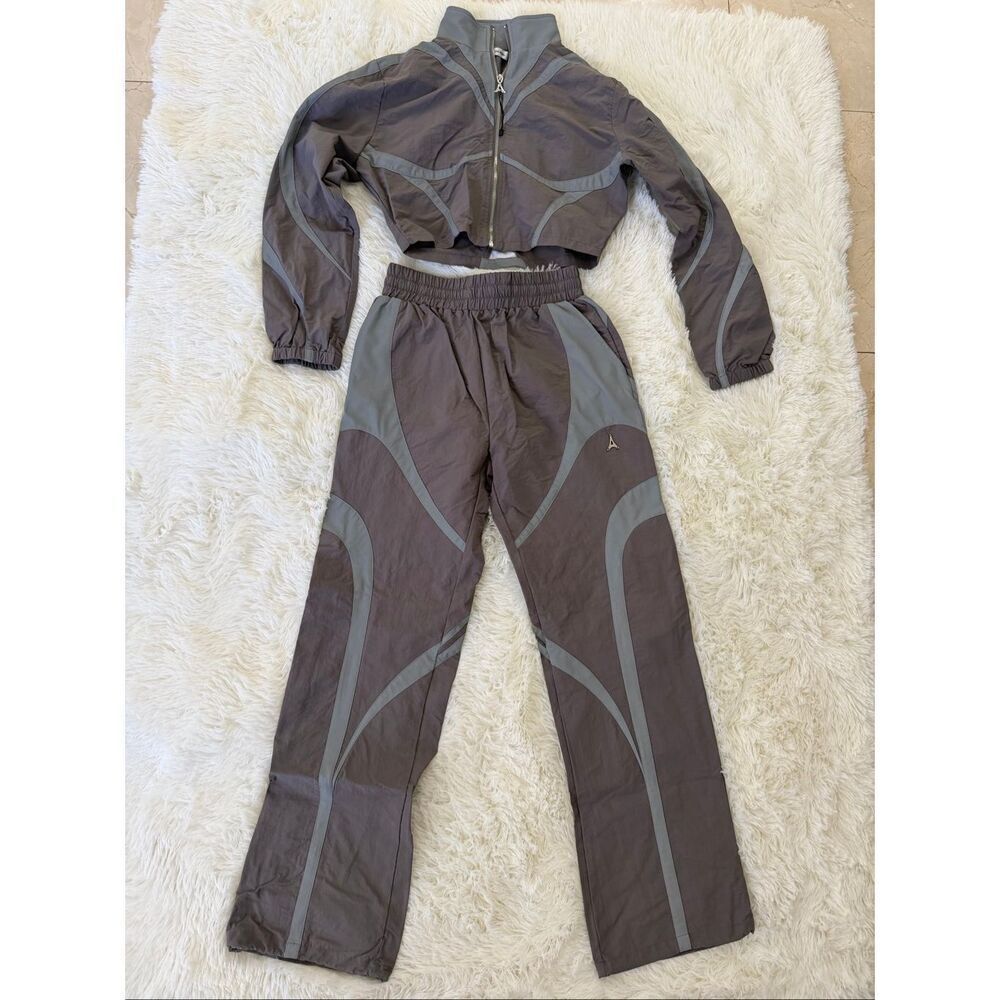 Glow in the dark (see flash photos) new size S track suit jacket and pants set g